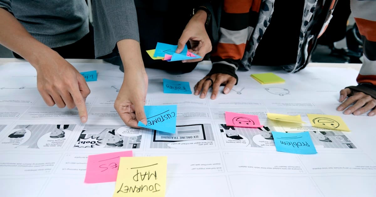 Équipe marketing au travail