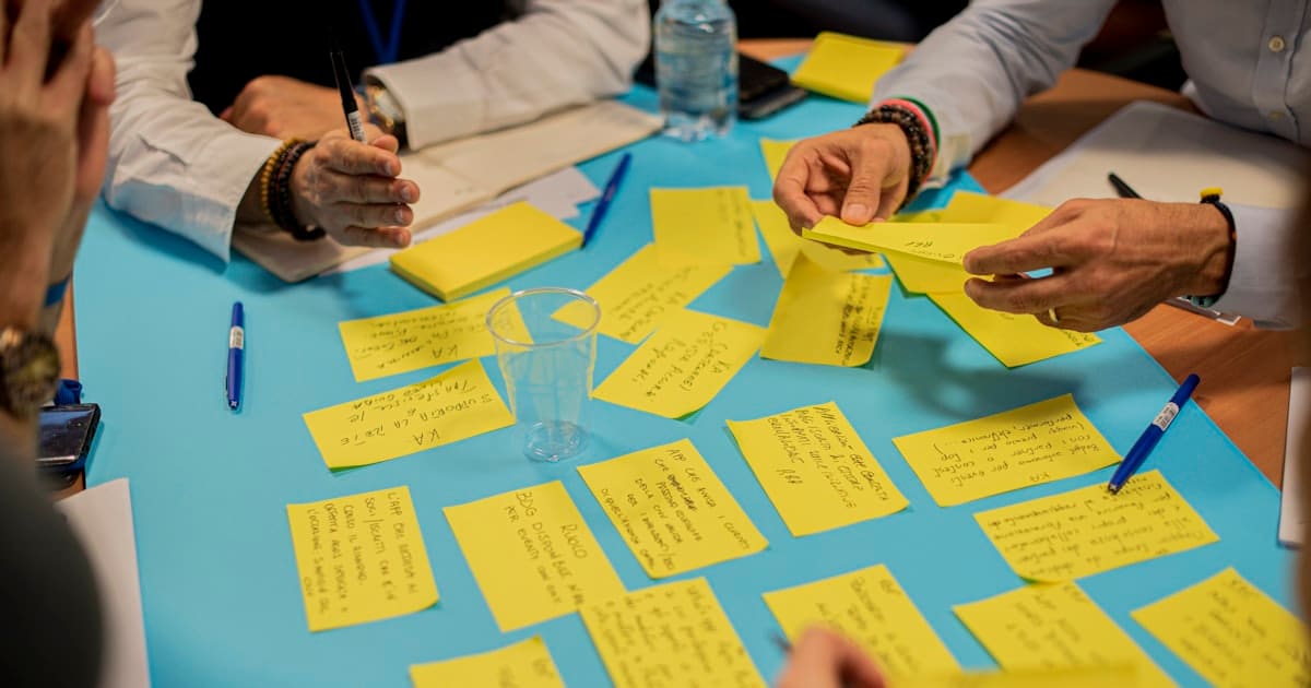 Équipe marketing au travail