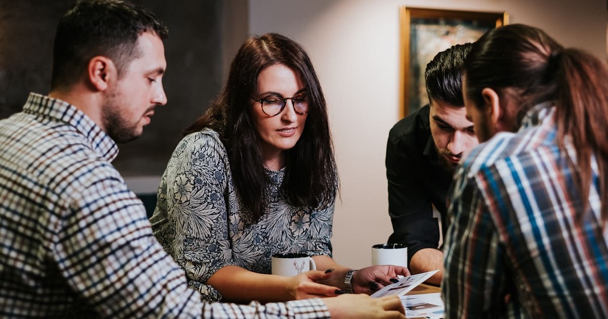 Équipe marketing au travail