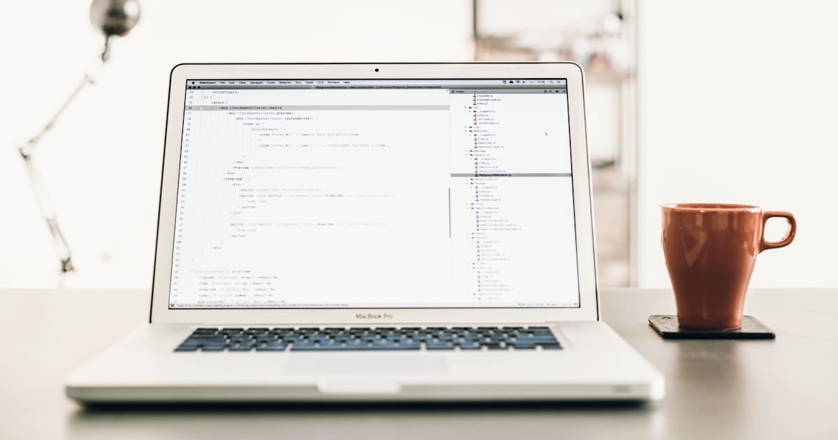 Poste de travail dédié à la prospection par email