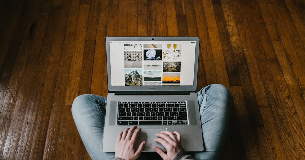 Poste de travail dédié à la prospection par email